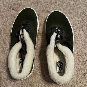 Vans sneakers size 9.5 women and 8 men.Sherpa Color Grape Leaf. New in box